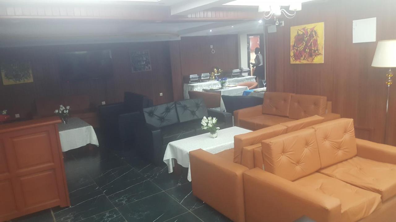 Residences Hotelieres Micheline Et Emile Bastos Yaoundé Dış mekan fotoğraf