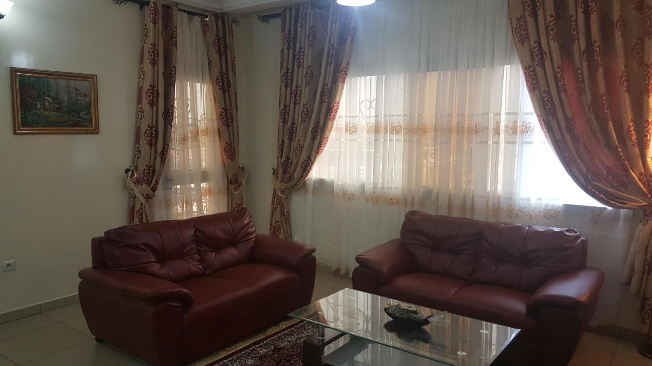 Residences Hotelieres Micheline Et Emile Bastos Yaoundé Dış mekan fotoğraf