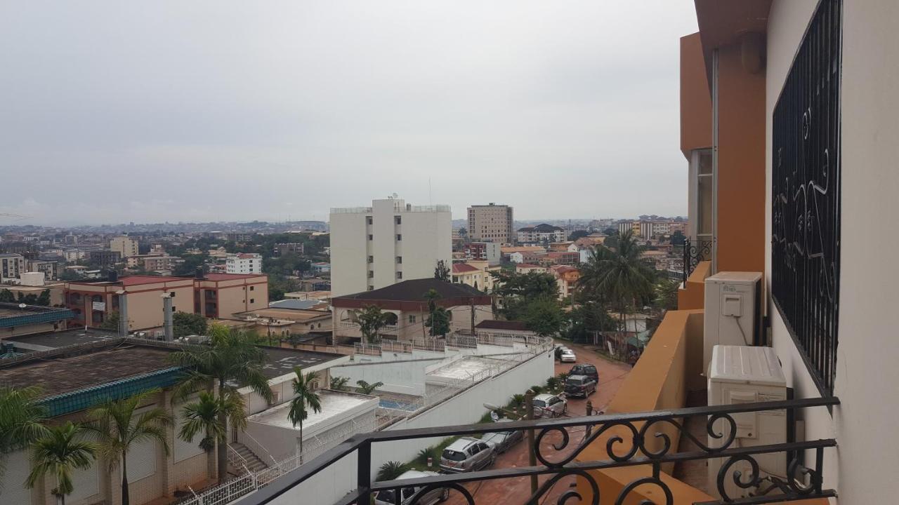 Residences Hotelieres Micheline Et Emile Bastos Yaoundé Dış mekan fotoğraf