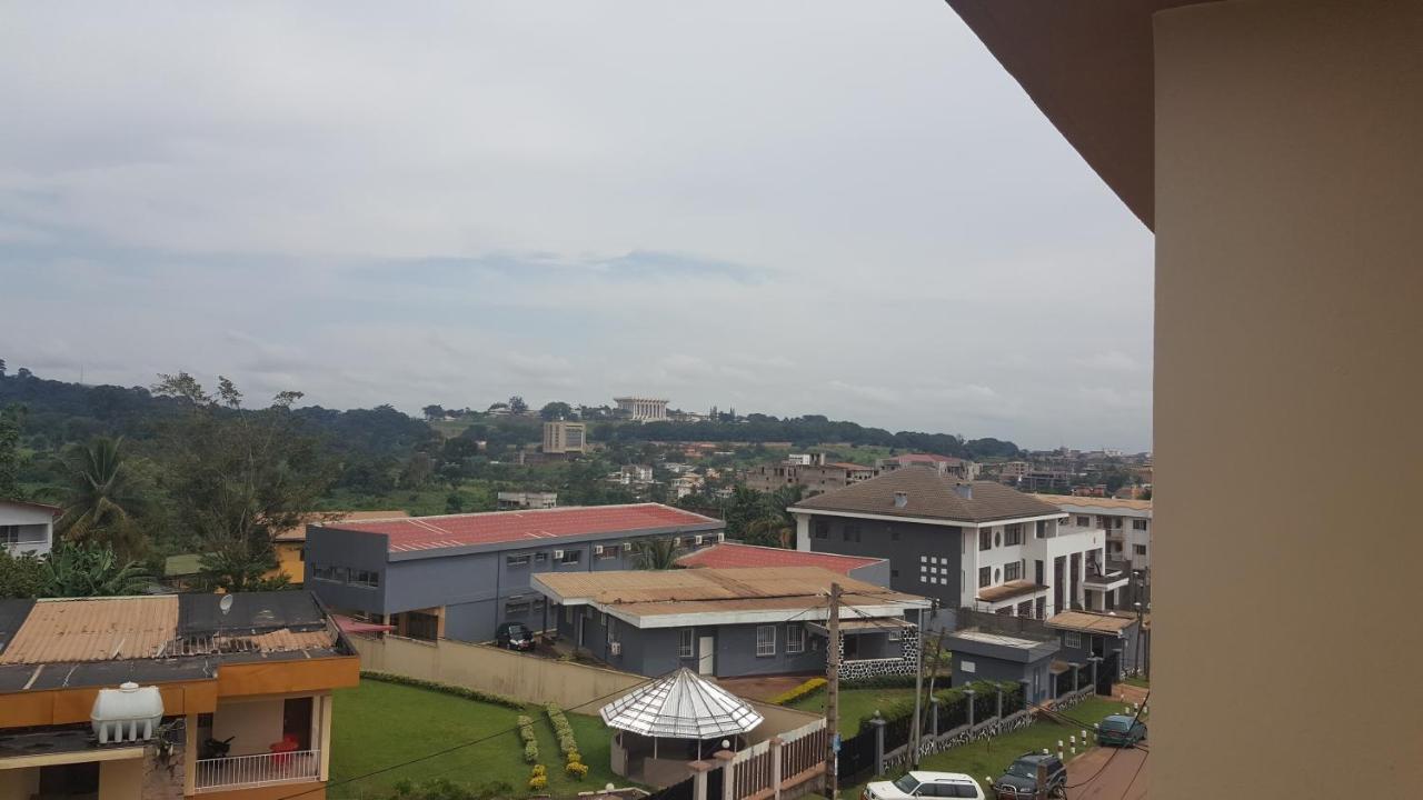 Residences Hotelieres Micheline Et Emile Bastos Yaoundé Dış mekan fotoğraf