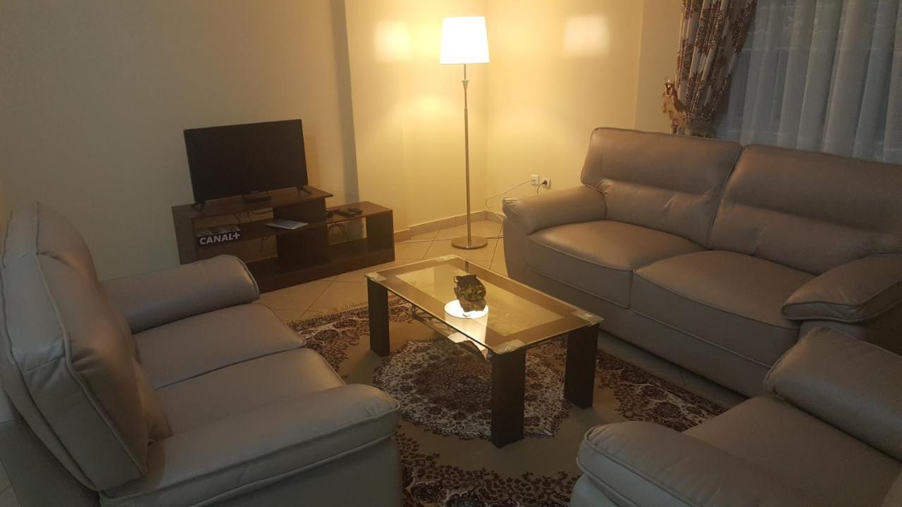 Residences Hotelieres Micheline Et Emile Bastos Yaoundé Dış mekan fotoğraf