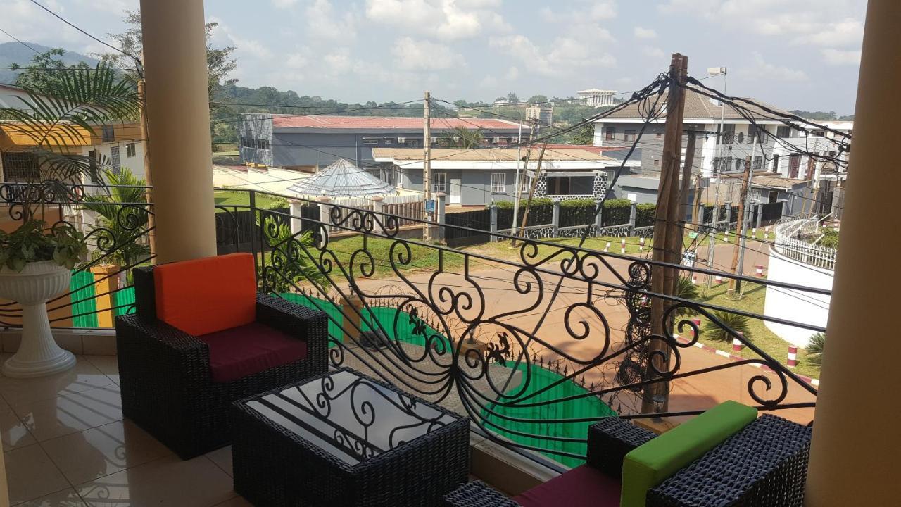 Residences Hotelieres Micheline Et Emile Bastos Yaoundé Dış mekan fotoğraf